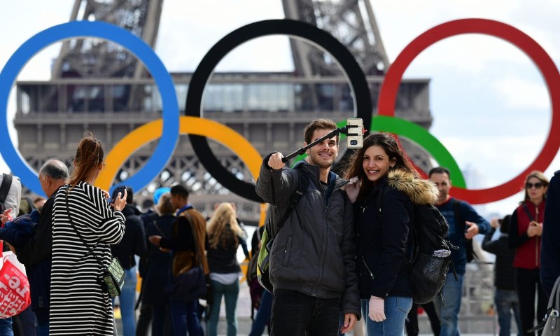 NEGÓCIOS: Turistas não querem saber de Olimpíadas