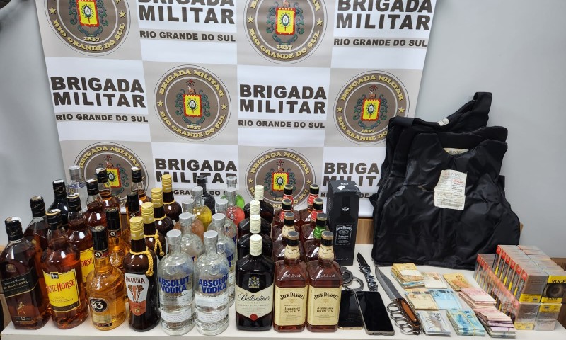Nova Alvorada: dois homens são presos por tráfico de drogas, porte ilegal de arma de fogo de uso permitido e de uso restrito