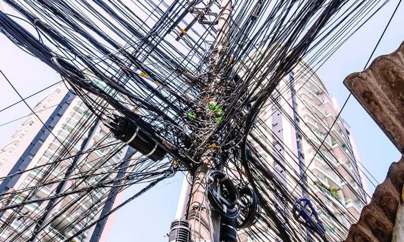BRASIL: Uma disputa de bilhões acontece em cima da sua cabeça