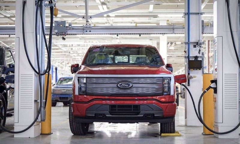 MUNDO: Ford desacelera investida em carros elétricos
