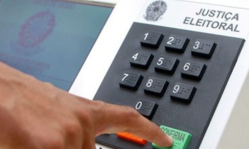 Pesquisa DataSenado revela que maioria da população não está polarizada