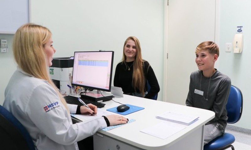 Setembro Dourado: tratamento do câncer infantojuvenil em centros especializados aumenta expectativas de cura