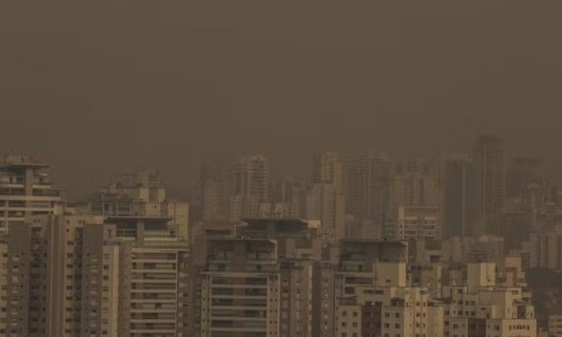 BRASIL: Um país inteiro coberto por fumaça