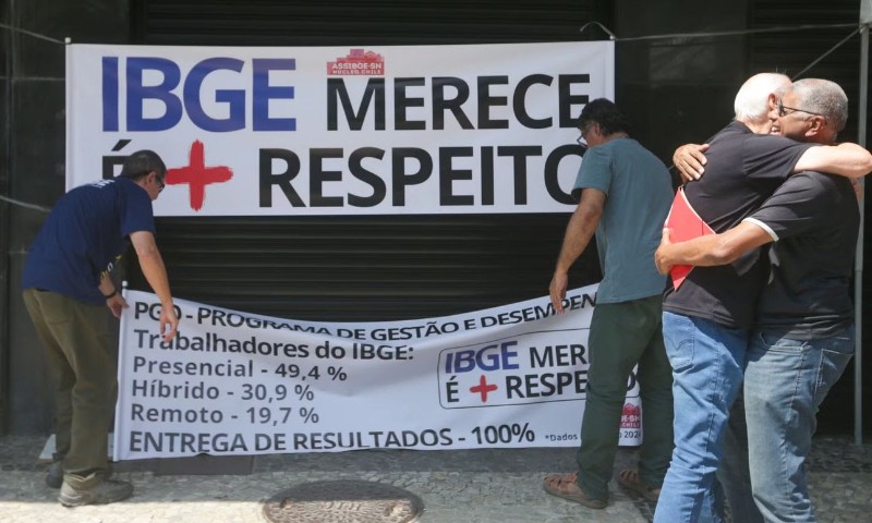 BRASIL:  Presidente do IBGE cria um instituto paralelo dentro do próprio órgão