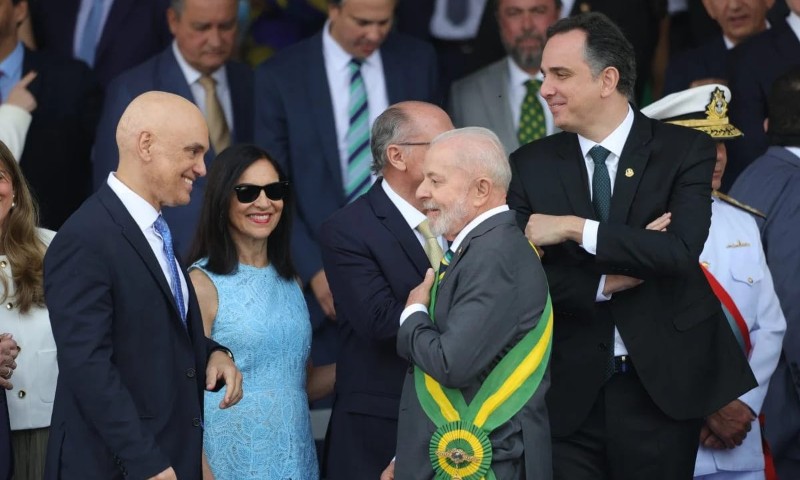 BRASIL: O feriado que dividiu o país no final de semana