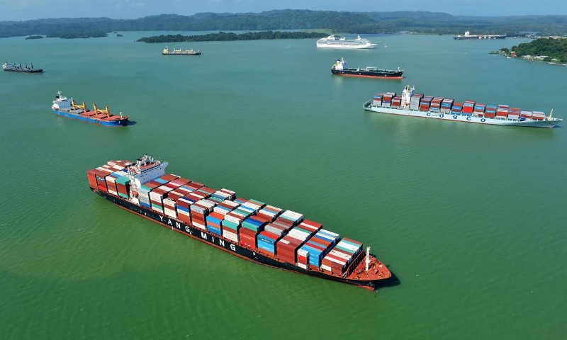 MUNDO: Os navios estão (finalmente) de volta ao Canal do Panamá