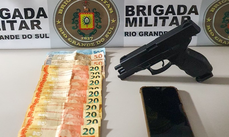 Homem é preso após furtar estabelecimento comercial no centro de Marau
