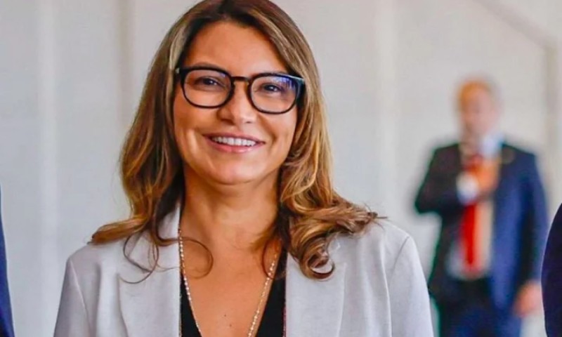RETROSPECTIVA 2024: “Equipe” de Janja está carimbando os passaportes
