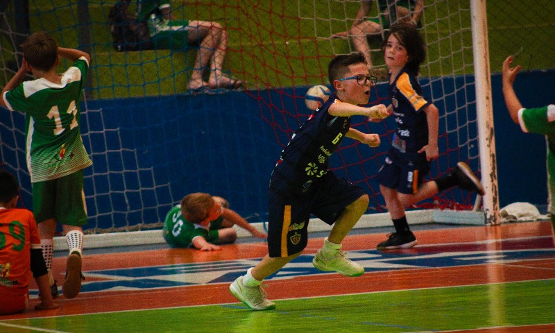 ESPORTE: Escolinha de Vila Maria é campeã da 1ª Copa AME sub-07
