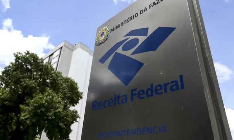 POLÍTICA: Receita esclarece que não cobrará imposto por Pix