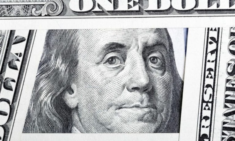 ECONOMIA: Dólar fecha abaixo de R$ 5,90 pela 1ª vez desde novembro