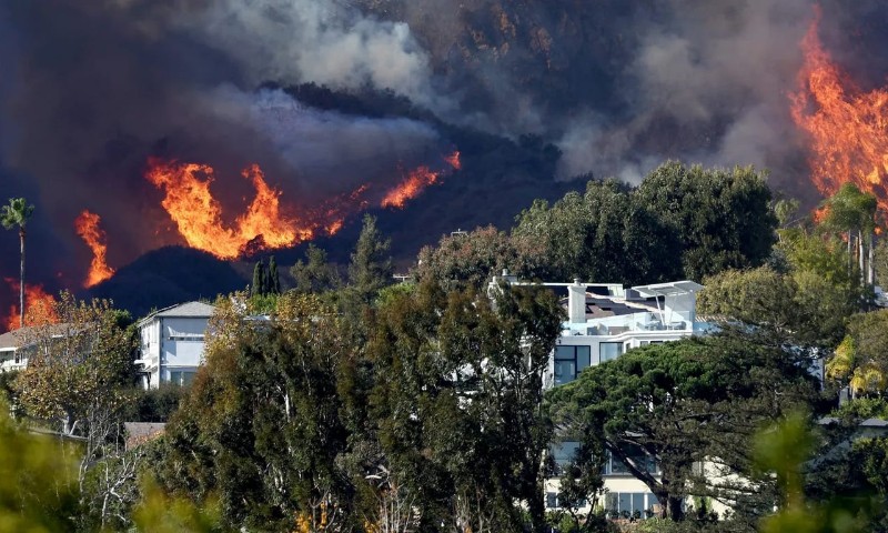 MUNDO: Los Angeles enfrenta nova onda de incêndios