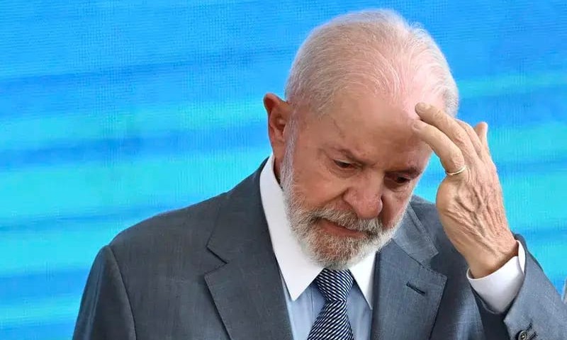 BRASIL: Lula vê aprovação despencar para 24% — e Planalto acende alerta