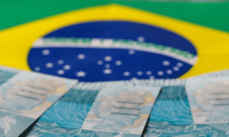 ECONOMIA: Governo ajusta Orçamento de 2025, que segue para Congresso