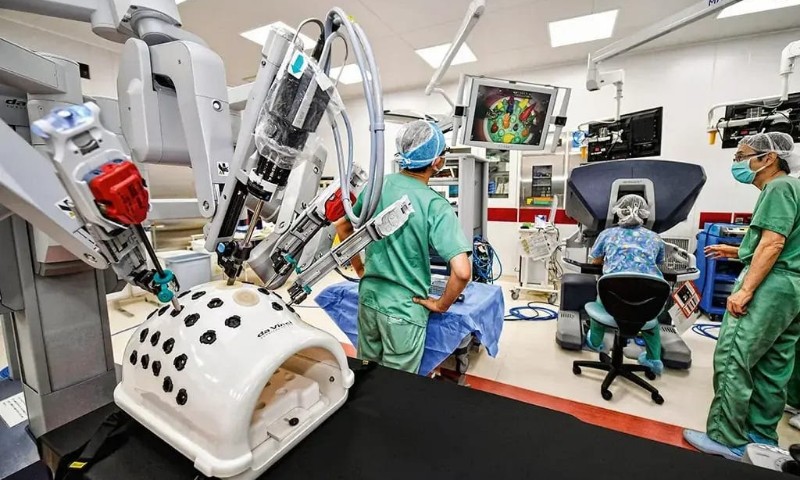 TECNOLOGIA: Bebê nasce após processo de fertilização feito por AI