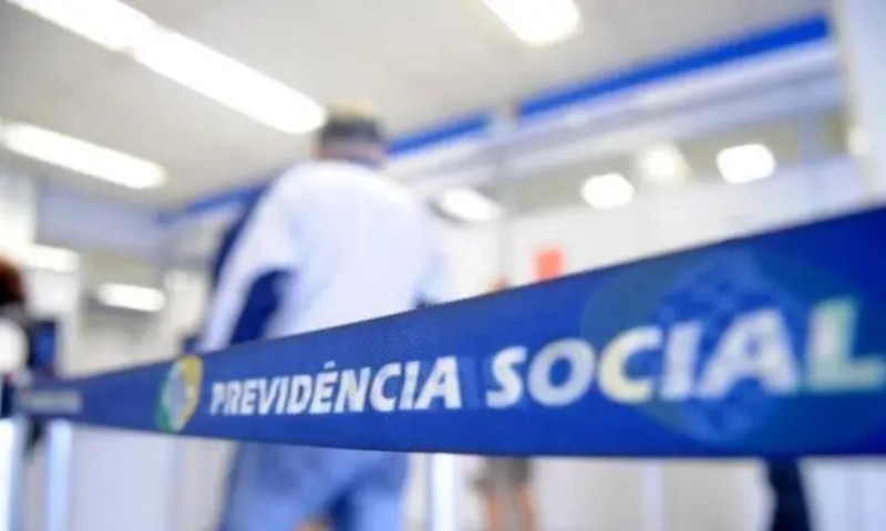 BRASIL: Fraude no INSS vira campo de batalha político