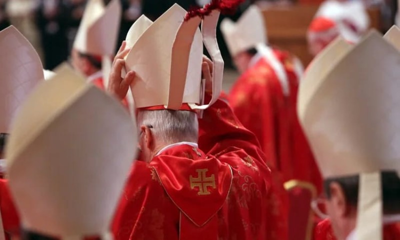 MUNDO: O ritual mais secreto do mundo começa hoje no Vaticano