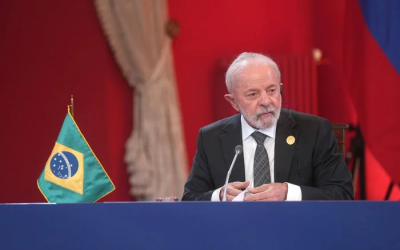 POLÍTICA: Lula diz que guerra tarifária começa quando ele responder Trump