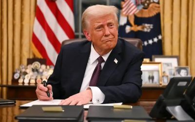 MUNDO: Trump confirma tarifaço de 50%… mas com centenas de exceções
