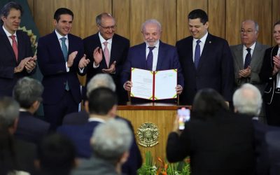 BRASIL: Governo lança socorro às empresas atingidas pelo tarifaço americano