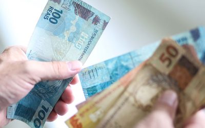 ECONOMIA: Brasil, um país que trabalha por um salário mínimo?