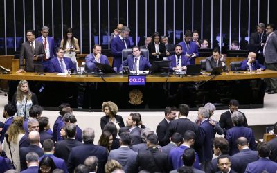 BRASIL: Câmara aprova isenção do IR até R$ 5 mil e cria imposto sobre dividendos