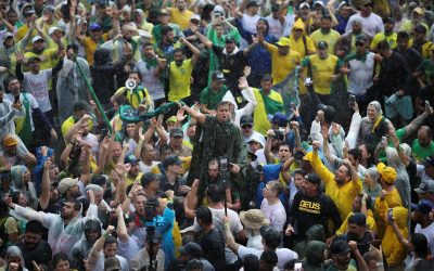 BRASIL: A caminhada de 240 km contra o STF