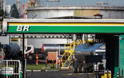 ECONOMIA: Guerra pra lá, preço alto pra cá