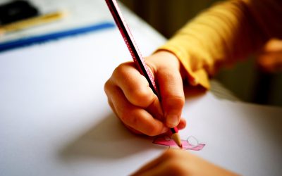 Uma em cada 10 crianças de 4 e 5 anos não vai à escola em 876 cidades. Ensino nessa idade é obrigatório