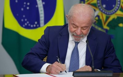 ECONOMIA: Quase dois anos depois, Lula volta atrás e zera taxa das blusinhas