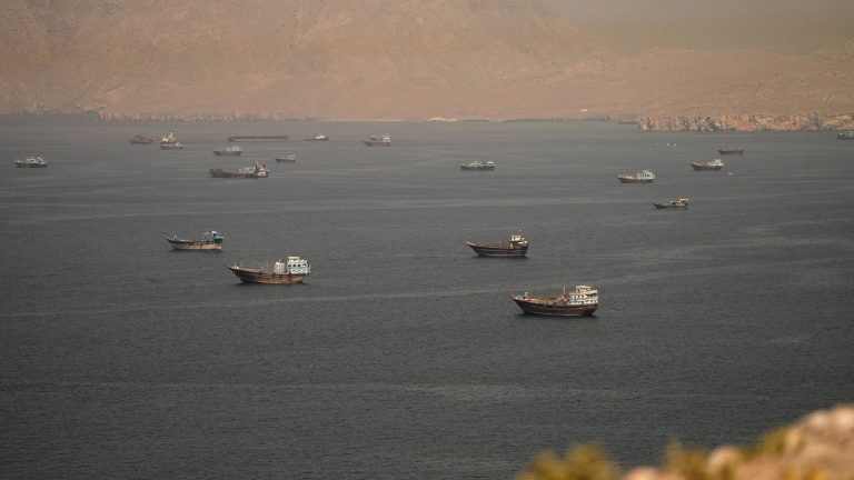 ECONOMIA: O preço do petróleo está indo para o fundo do mar