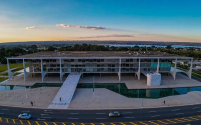 Governo terá que cortar despesas para fechar as contas em 2027