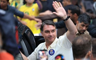 BRASIL: Flávio Bolsonaro foi conhecer o Tio Sam?